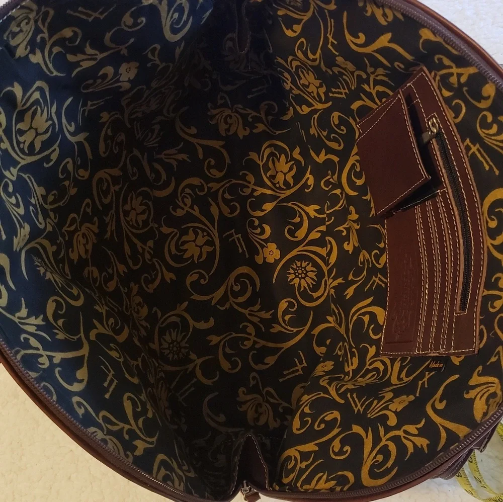 Gabriel's genuine leather purse